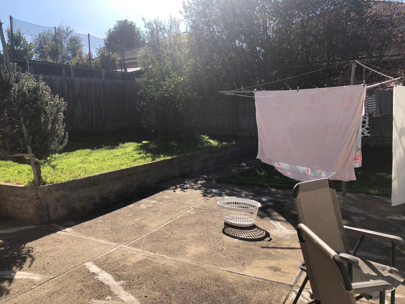 A Single Room Near The Railway Station Melbourne Ngoại thất bức ảnh